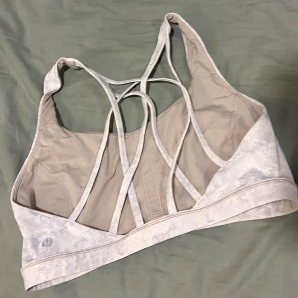 Lululemon Free To Be Sports Bra - Picture 4 of 7